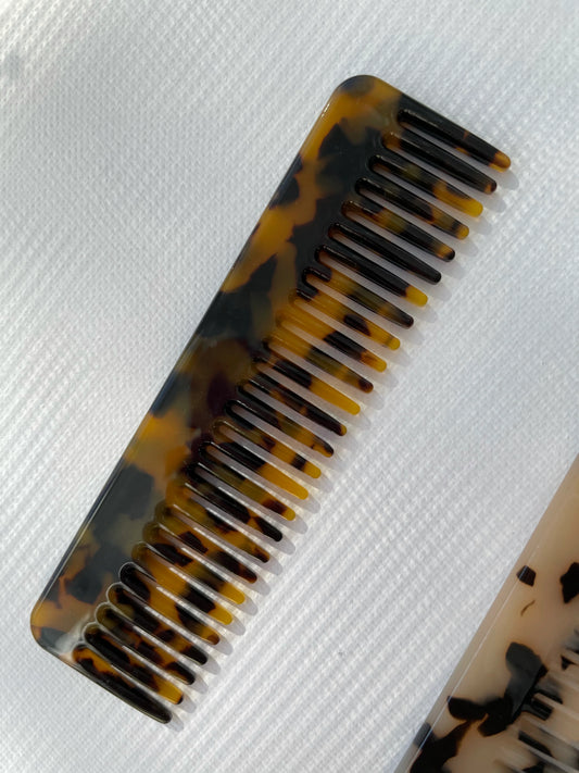 Peigne à dents larges de Pixie Woo