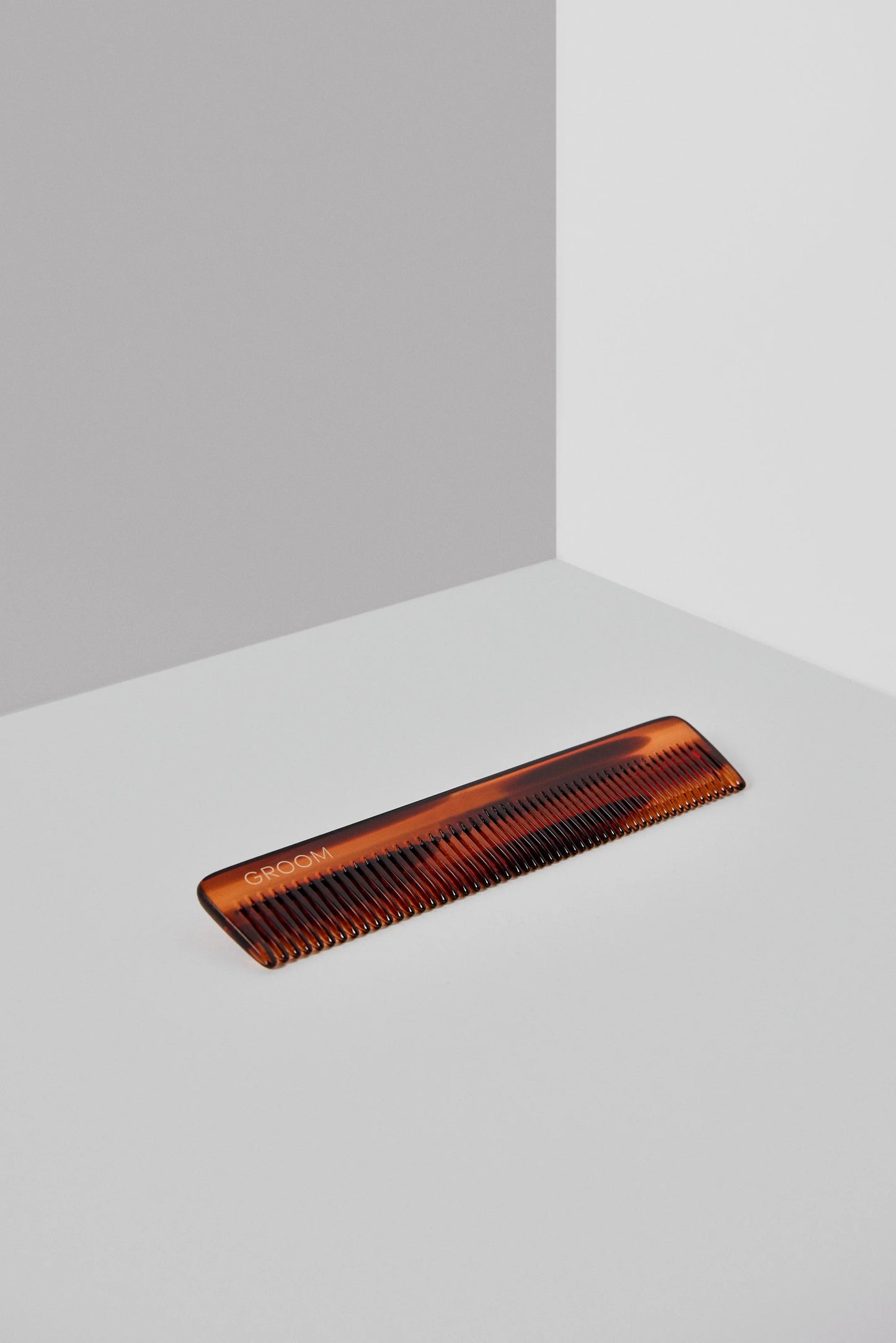 peigne format de poche de groom