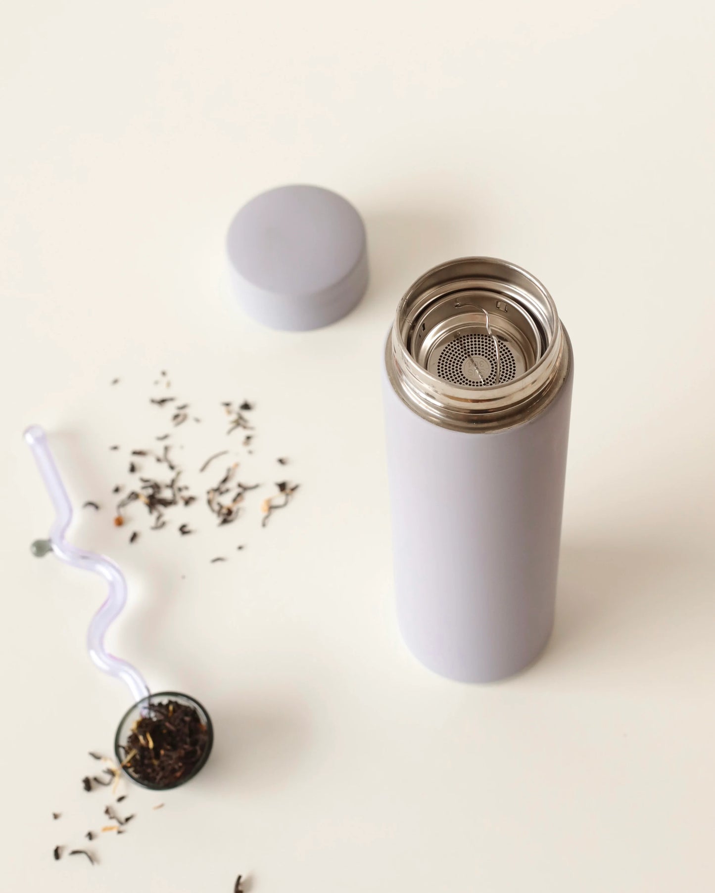 Tasse de voyage avec infuseur - lilas de Moi d'abord