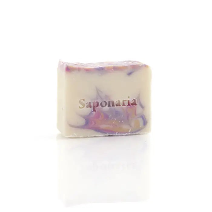 Savon framboises noires de Saponaria