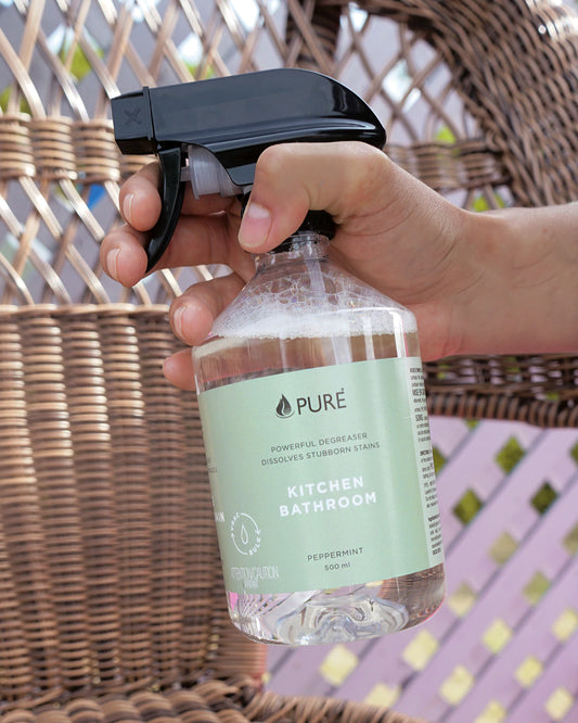 Dégraisseur pour cuisine et salle de bain de Pure