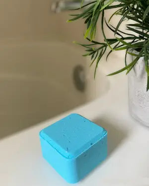 Bombe de bain – Océan (petit cube) de Saponaria